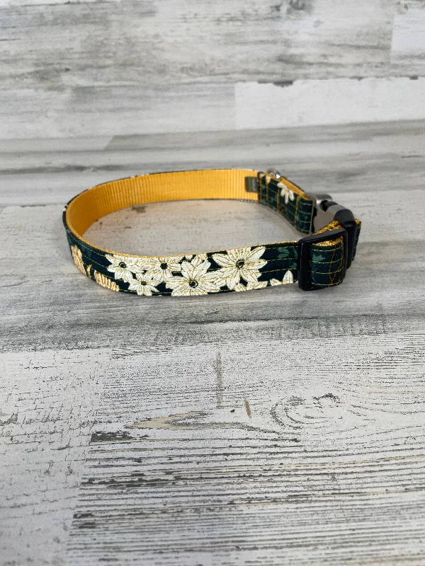 Mimi Green Dandelion Floral Dog Collar